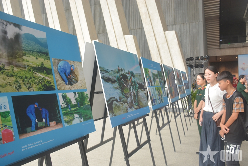 Photo exhibition highlights military’s role in environmental protection